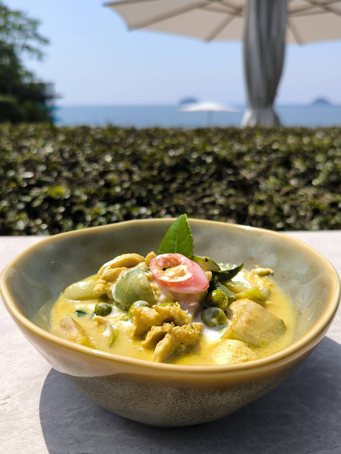 Gaeng Keaw Warn Gai (Thai Green Curry)